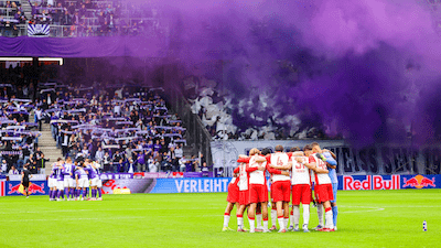 Violette Invasion: Tausende Austria-Salzburg-Fans in der Red Bull Arena