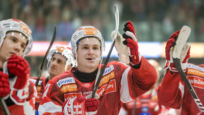 Highlights: KAC startet gleich mit einem Shutout