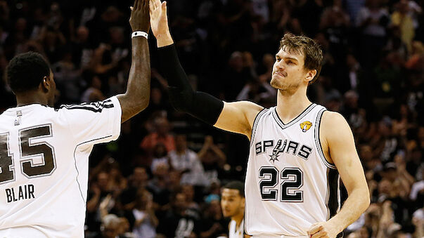 Splitter bleibt bei den Spurs