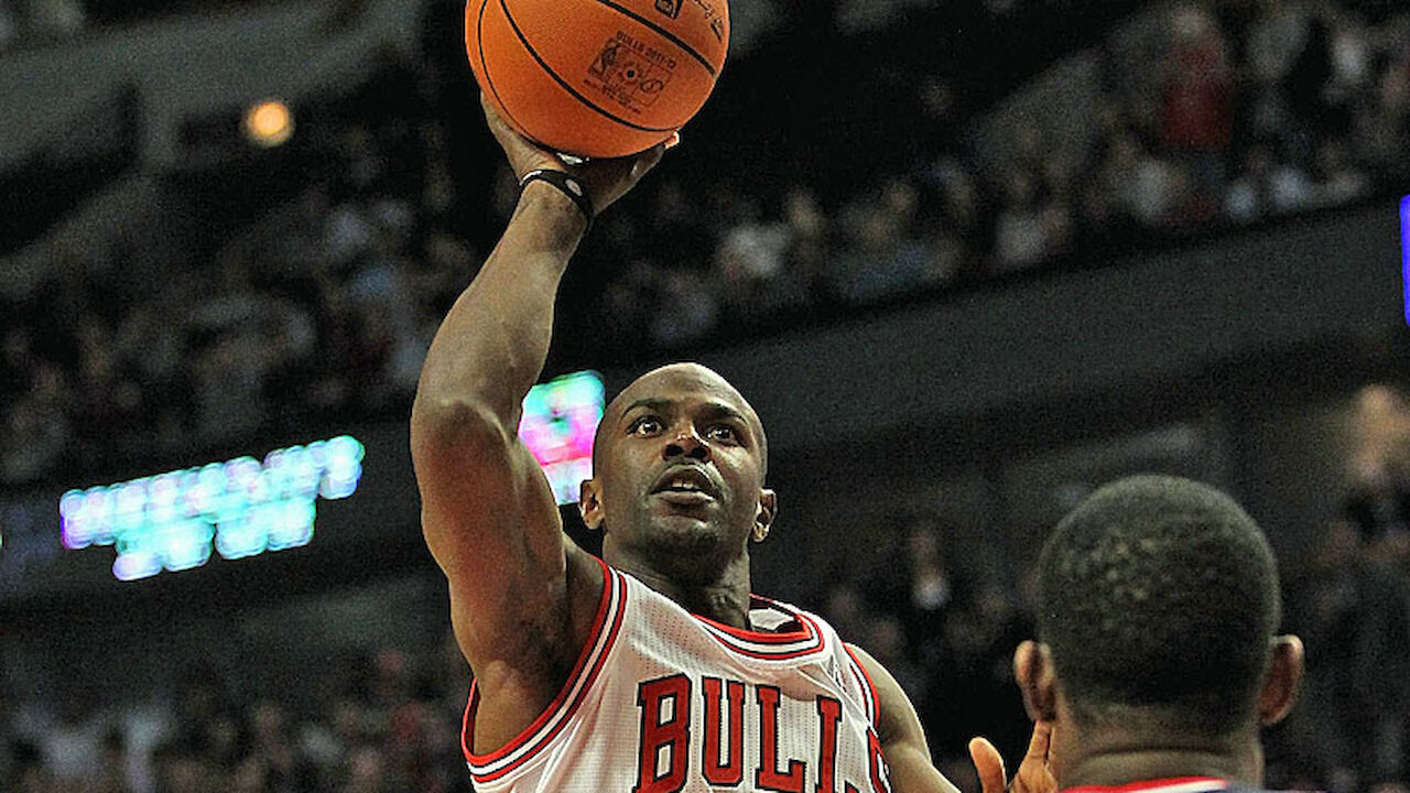 mike james bulls - LAOLA1.at