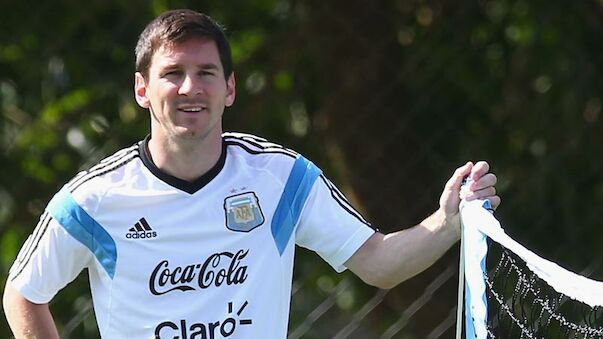 Messi bekam neue Frisur verpasst