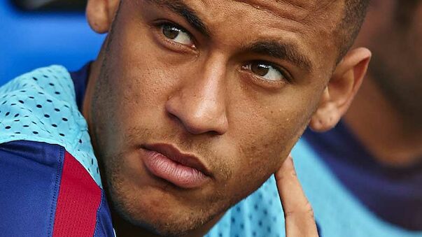 Neymar für Autogramm bestraft