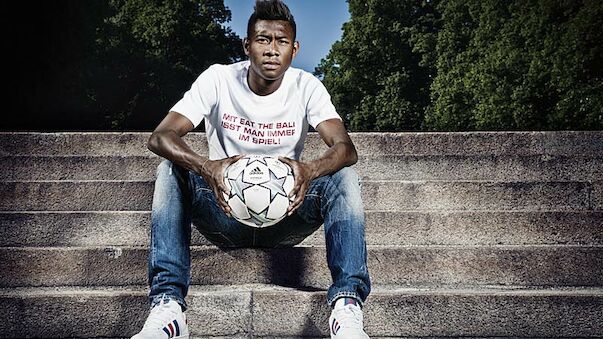 Eat the Ball und David Alaba gemeinsam am Ball