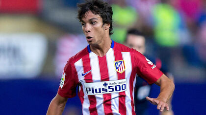 ZENTRALES MITTELFELD: OLIVER TORRES