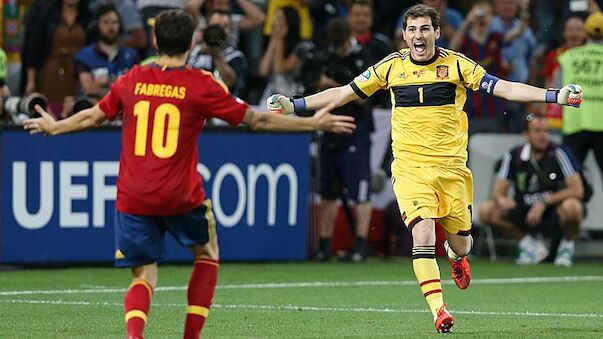 Spanien wahrt mit Sieg in Elfmeterkrimi Triple-Chance