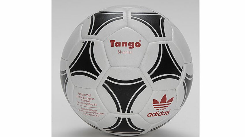 Alle offiziellen bundesliga bälle vergleichen & sparen. So sieht der neue EURO2020-Quali- und Bundesliga-Ball aus ...