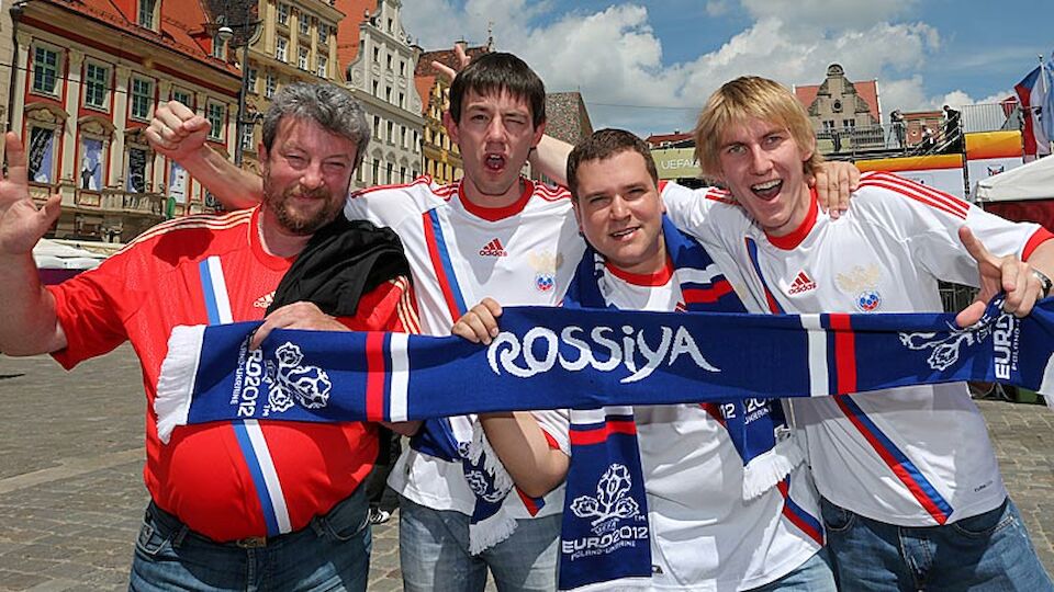 EM Fans Polen Griechenland Russland Tschechien