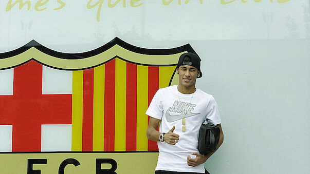Neymar unterschreibt bei Barca