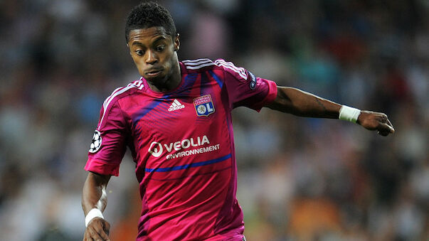 Fix: Bastos zu Schalke 04