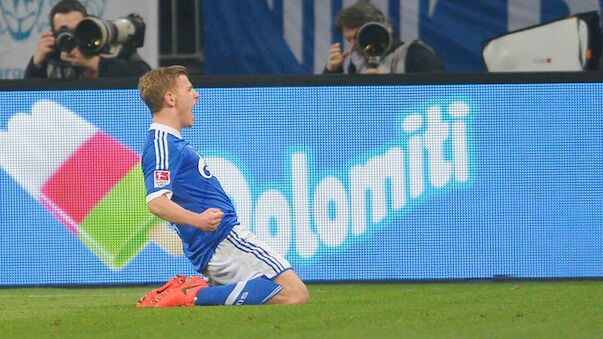 Schalke kämpft Eintracht nieder