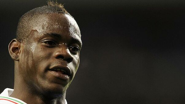 Balotelli nimmt Handschlag an