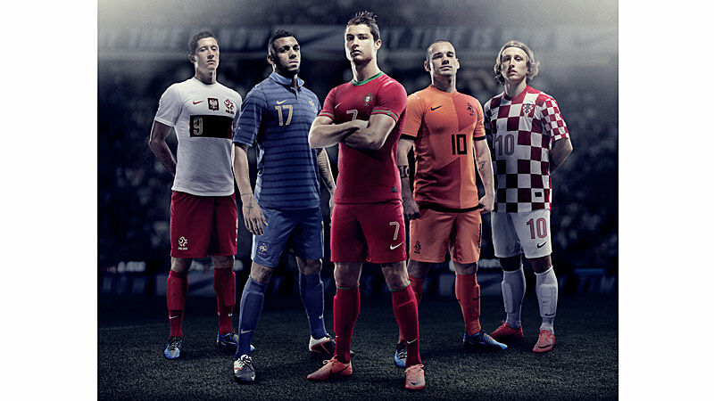 nike em trikots 2012