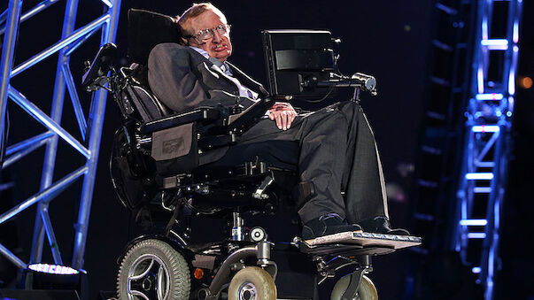 Stephen Hawking mit WM-Formel