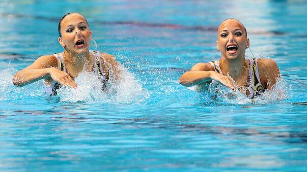 Ab in die Fluten: LAOLA1 geht Synchronschwimmen