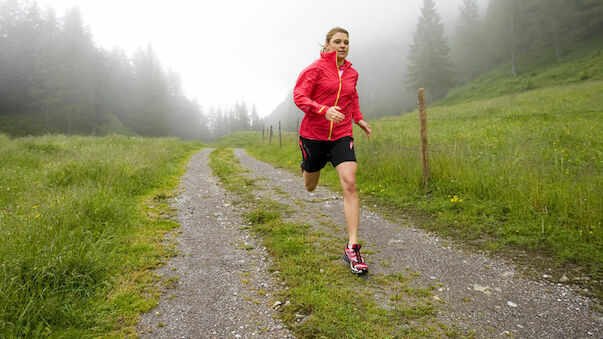 Trail Running beginnt dort , wo der Asphalt aufhört