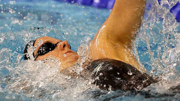 Halbreiner schwimmt OSV-Rekord