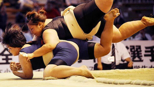 Damen-Sumo in Japan: It's getting big