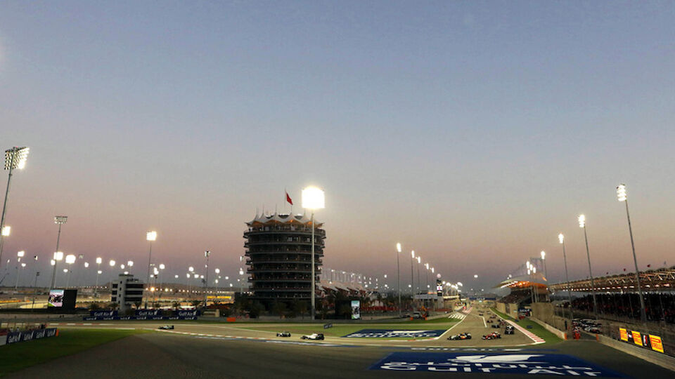 Bahrain-GP 2014 bei Nacht