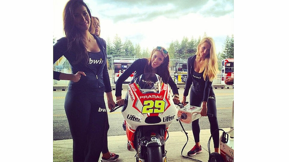 MotoGP Girls Bruenn Diashow