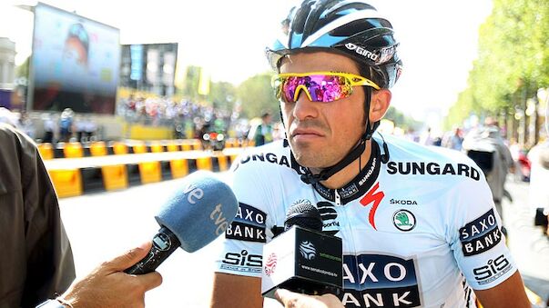 Contador fährt Zeugen-Armee auf