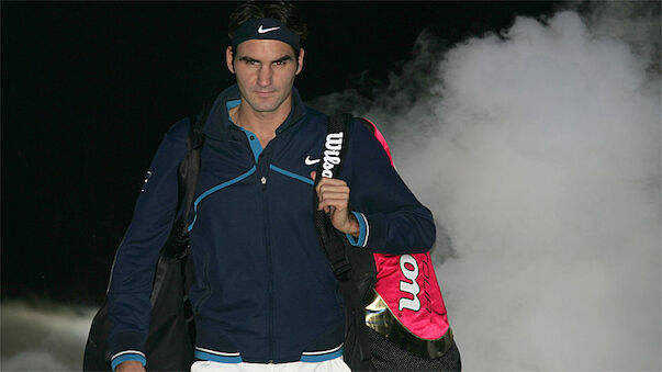 Federer plagt sich mit Rückenverletzung herum