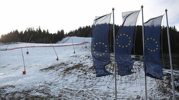 Wind verbläst den Super G in Bad Kleinkirchheim