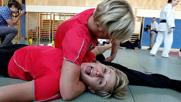 ÖSV-Damen haben Spaß im Judotraining