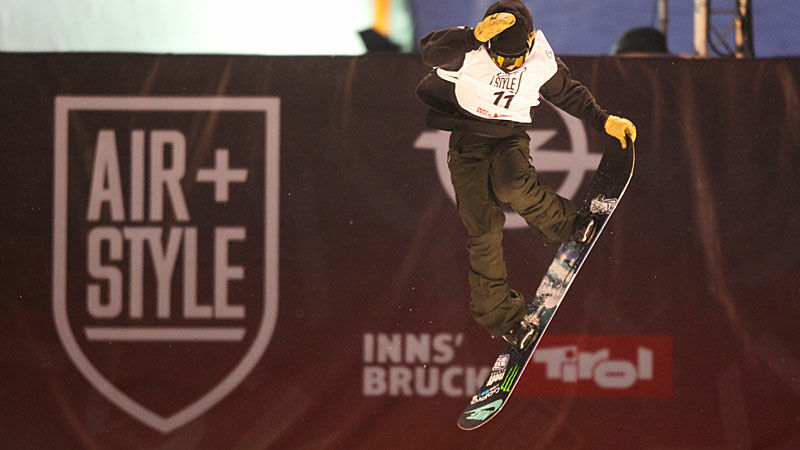 Snowboard-Show am Berg Isel