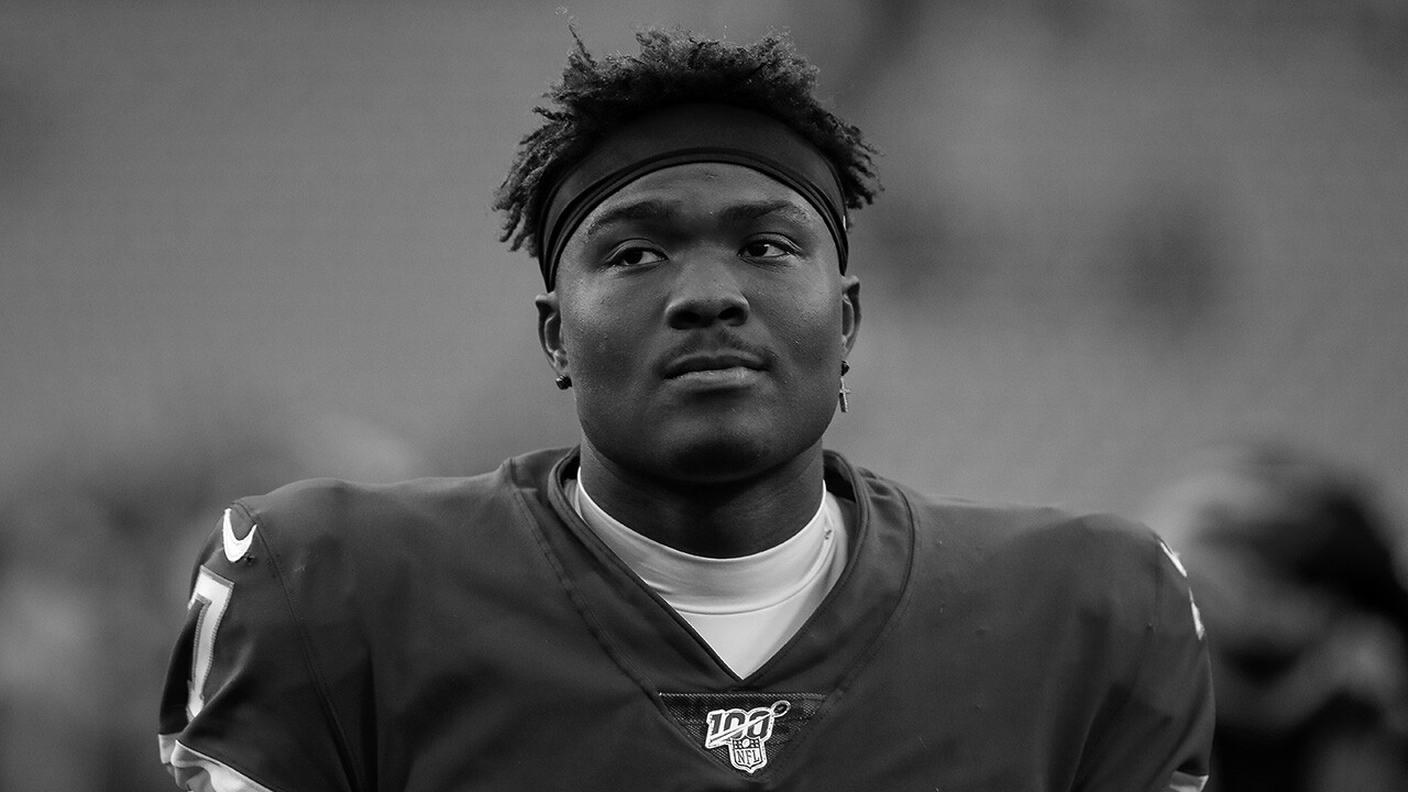 Nfl quarterback dwayne haskins