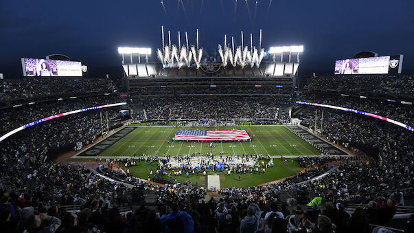 Oakland verabschieden Stadion mit Sieg