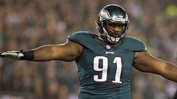 Rekordvertrag für Eagles-Lineman Cox