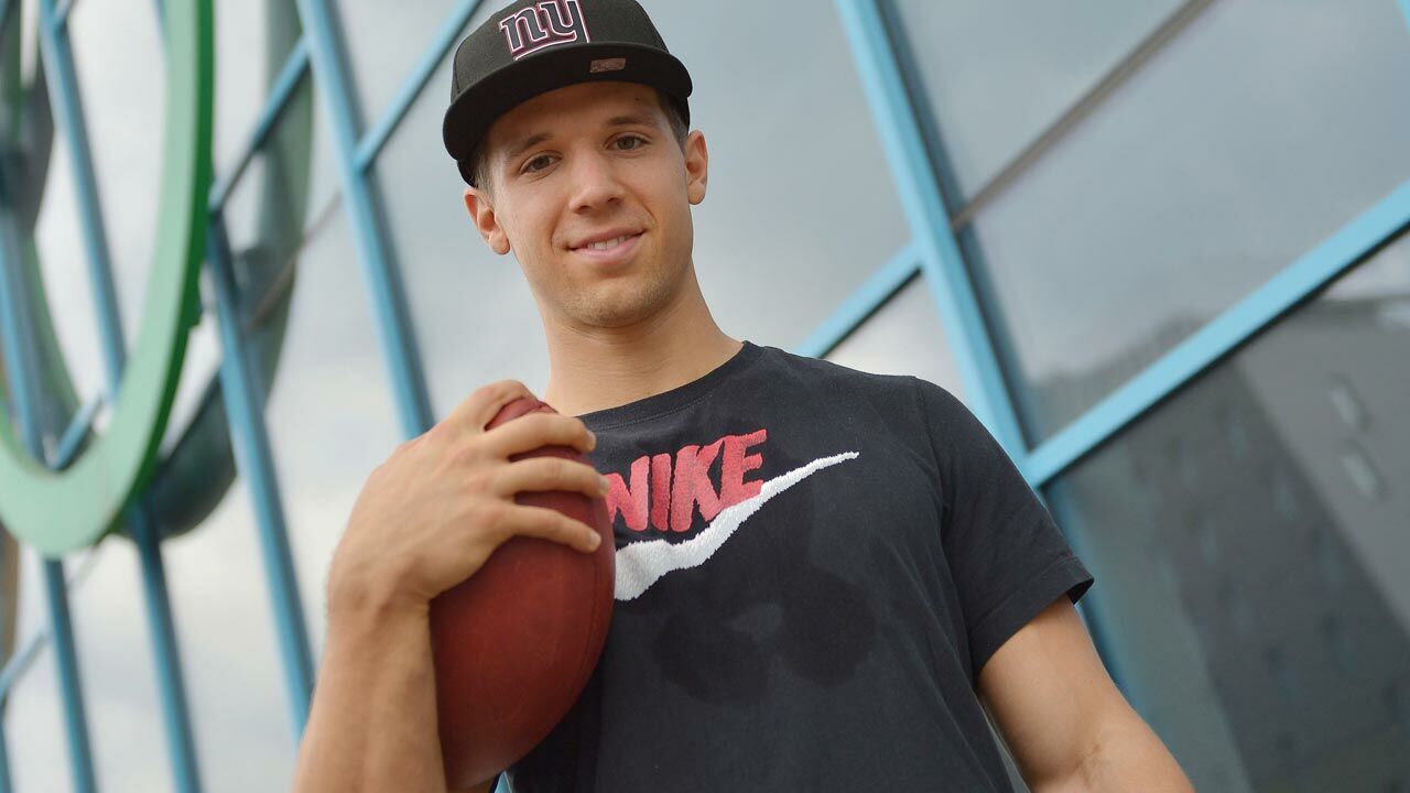 NFL: Sandro Platzgummer hat Vertrag bei NY Giants ...