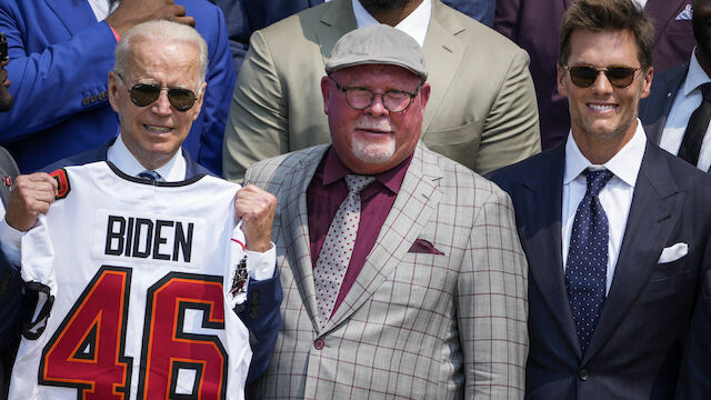 Brady scherzt mit Biden über Trump