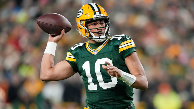 #15 Jordan Love (Green Bay Packers)