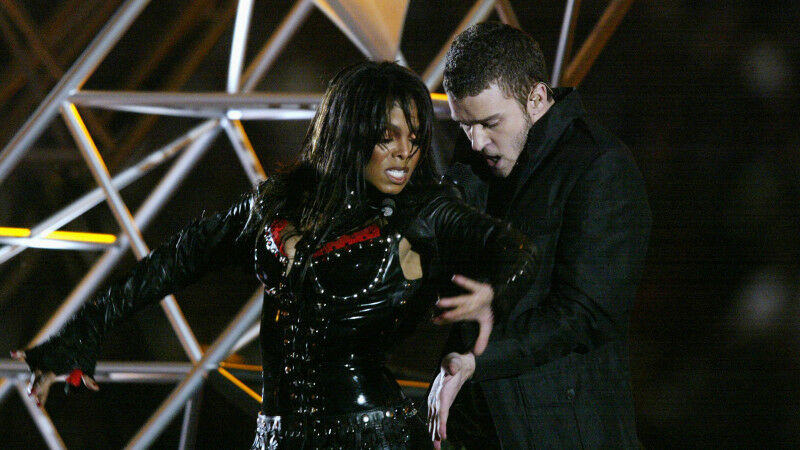 #1 - Janet Jackson, P. Diddy, Nelly, Kid Rock, Justin Timberlake, Jessica Simpson (2004)