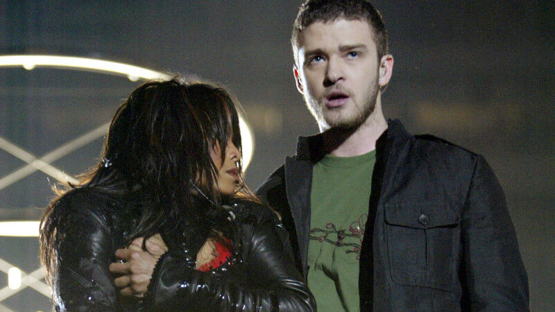 #1 Janet Jackson, P. Diddy, Nelly, Kid Rock, Justin Timberlake, Jessica Simpson (2004)