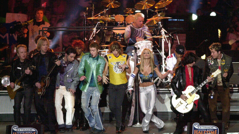 #14 - Aerosmith & NSYNC - Britney Spears, Mary J. Blige, Nelly (2001)