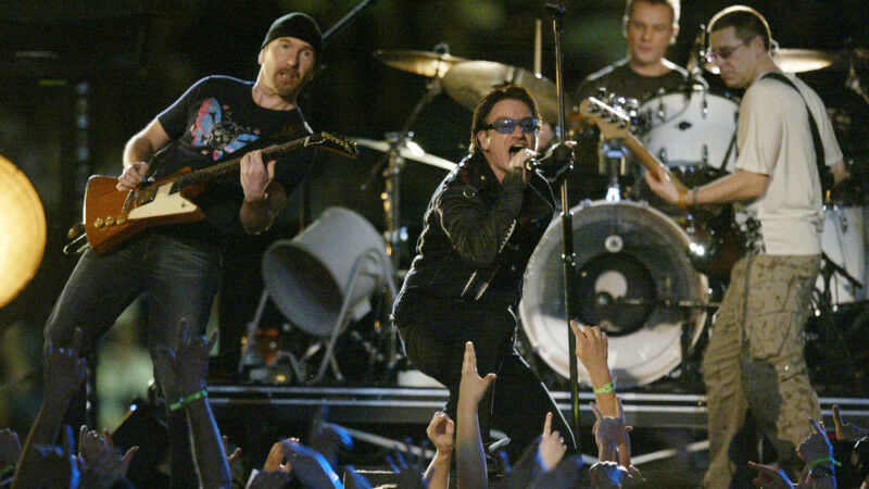 #3 - U2 (2002)