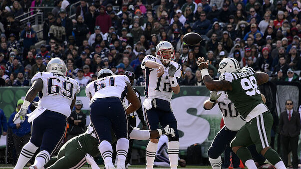 Brady knackt bei Sieg Passrekord