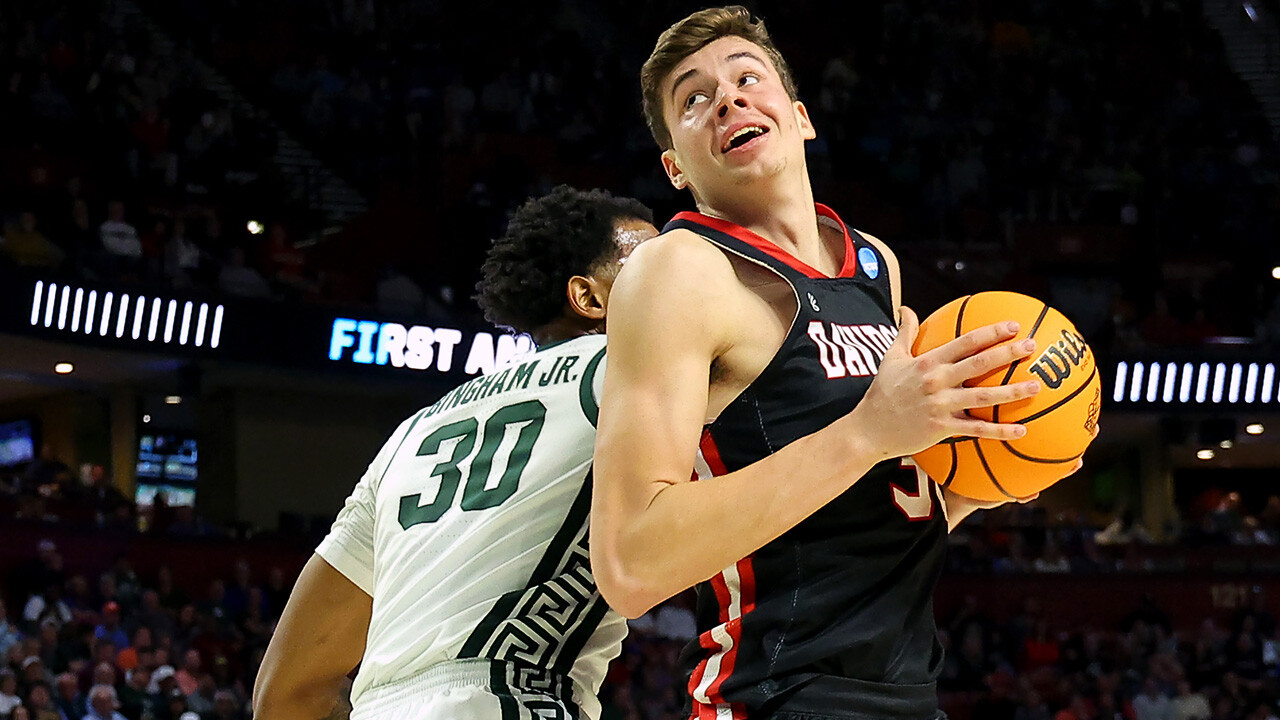 Basketball: Luka Brajkovic mit Karriere-Bestleistung in der ...