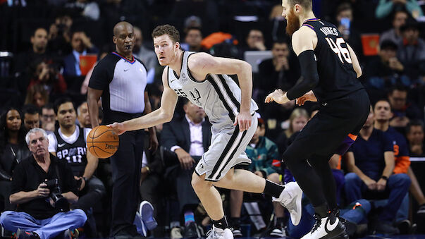 Overtime-Sieg der Spurs gegen Suns in Mexiko