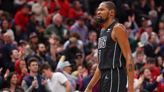 NBA: Nets besiegen Heat und verlieren Durant verletzt