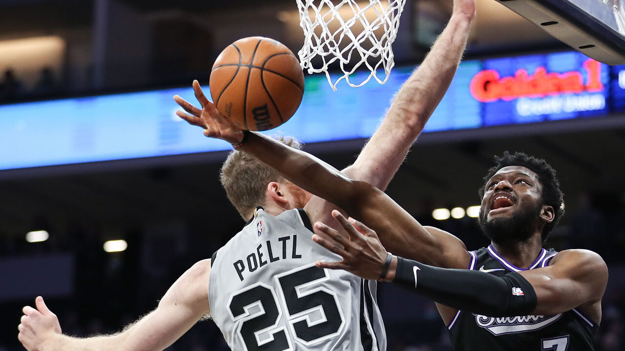 NBA: Nach Sieg über Suns verliert Pöltl mit Spurs in ...