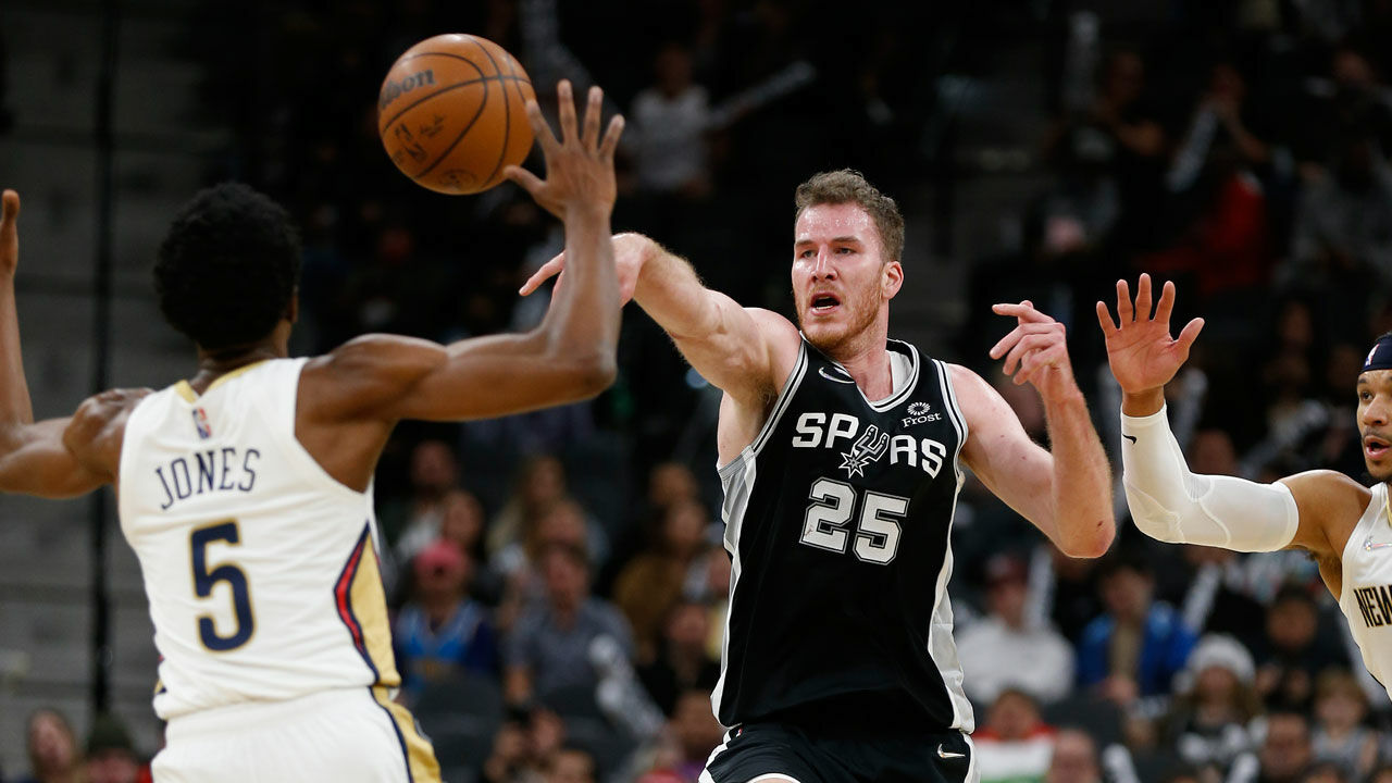 NBA: Pöltl geigt bei Spurs-Sieg gegen Pelicans auf - Sport ...