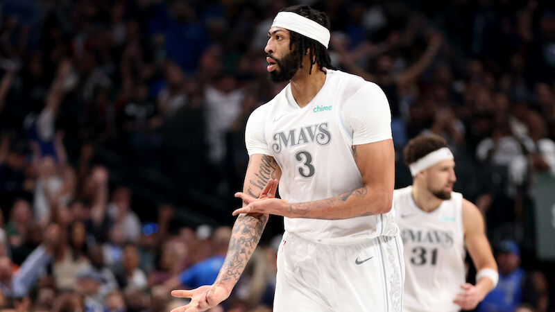#4 - Anthony Davis (Dallas Mavericks)