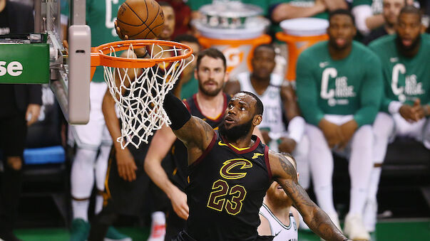 NBA-Playoffs: Cavaliers dank James am Leben