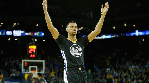 Currys Wahnsinns-Finish rettet Warriors gegen Suns