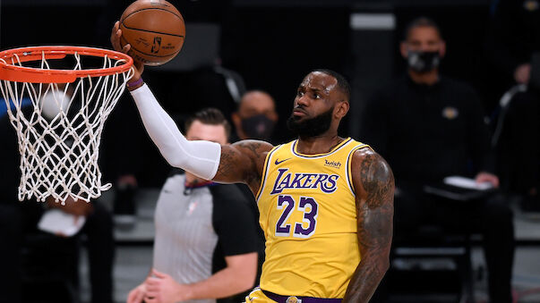 Lakers und Lebron dominieren die Milwaukee Bucks