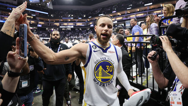 Curry überragend - Warriors in NBA-Play-offs weiter
