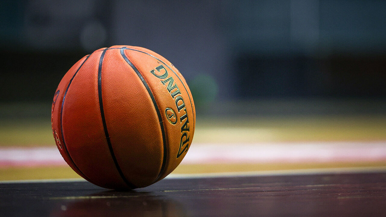 Basketball Spielabbruch nach Massenschlägerei in Euroleague